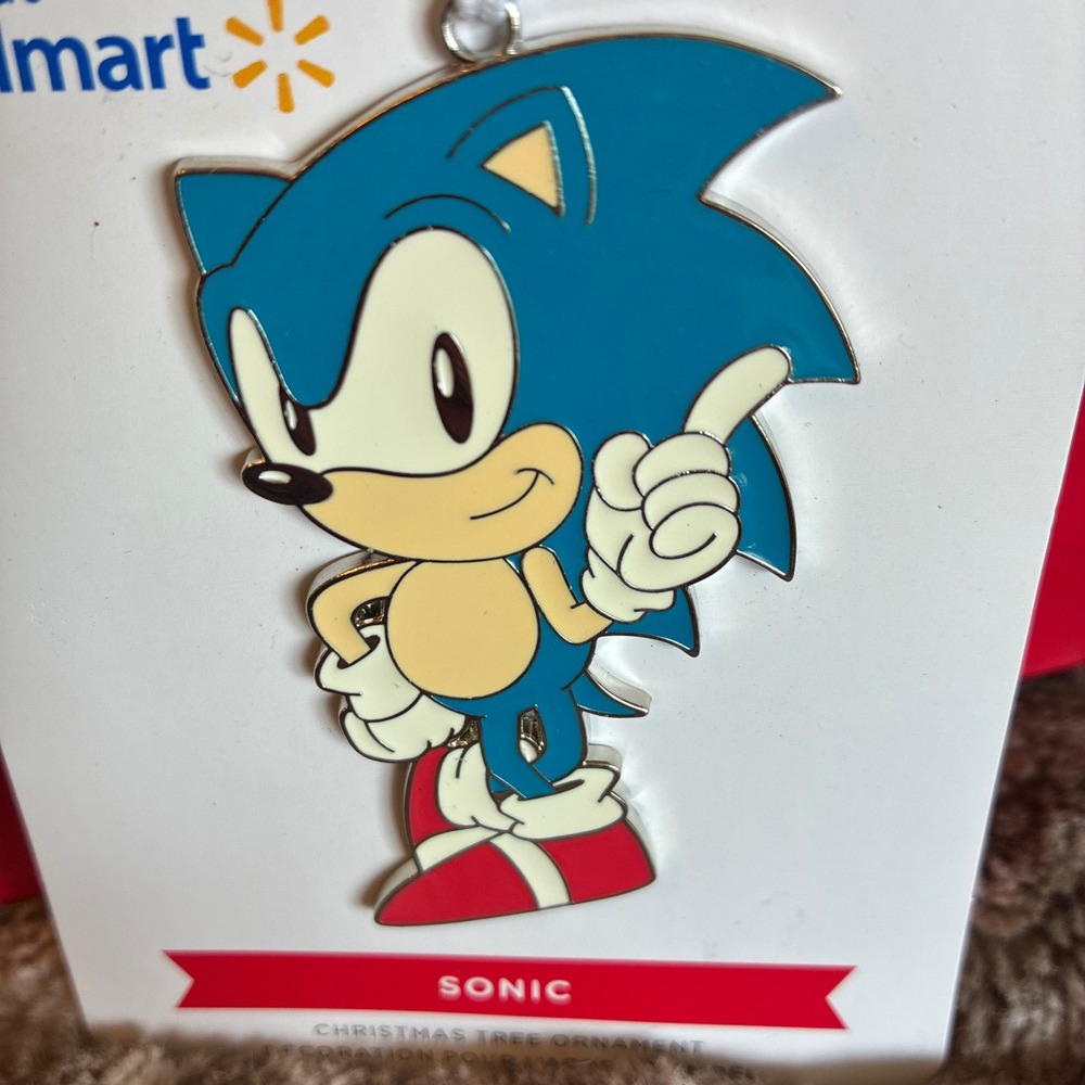 Hallmark Sonic the Hedgehog Metal Enamel Christmas Ornament 3.25"
SEGA Gift